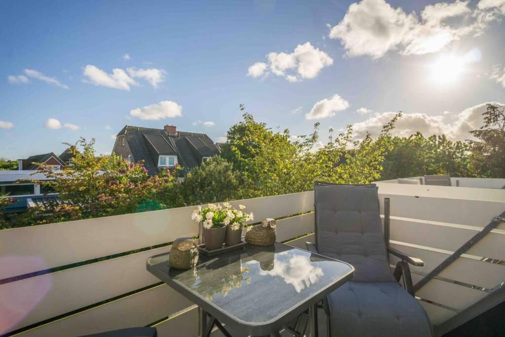 Apartamento Maritim Und Individuell In Wenningstedt Mit Balkon Exterior foto