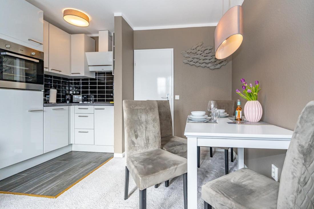 Apartamento Maritim Und Individuell In Wenningstedt Mit Balkon Exterior foto